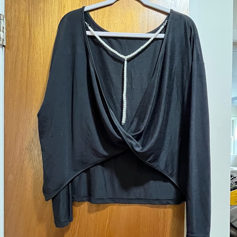 Black Top - Picture 2 of 3